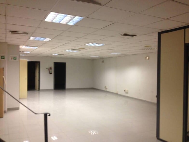 Multifamily in Toledo, Toledo for sale - Interior Photo - Image 1 of 5