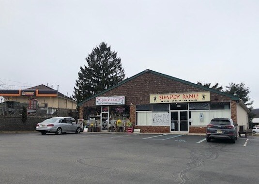 More details for 3 Church St, Vernon, NJ - Retail for Sale