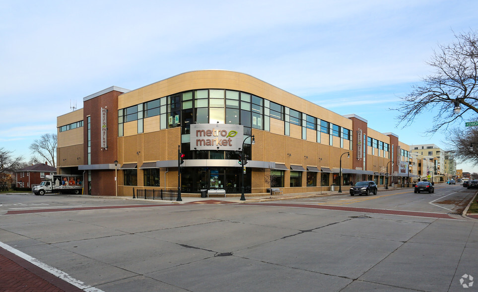 4075 N Oakland Ave, Shorewood, WI for sale - Primary Photo - Image 1 of 1