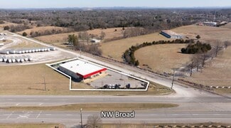 Plus de détails pour 2204 NW Broad St, Murfreesboro, TN - Commerce de détail à vendre