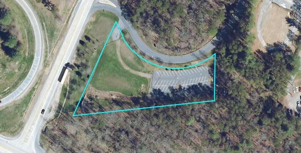 303 Gashes Creek Rd, Asheville, NC à vendre - Photo du bâtiment - Image 3 de 18