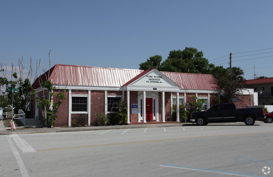 180 NW 3rd Ave, Okeechobee, FL à vendre - Photo du bâtiment - Image 3 de 11