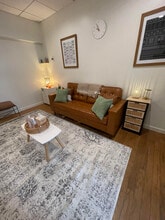 7525 E Camelback Rd, Scottsdale, AZ for lease Interior Photo- Image 1 of 4