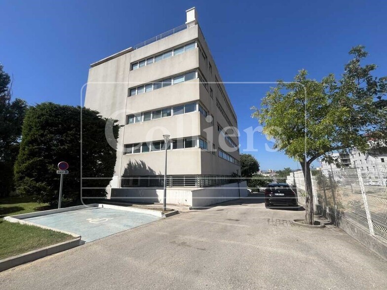 121 Ancien Chemin De Cassis, Marseille à louer - Photo du bâtiment - Image 2 de 3