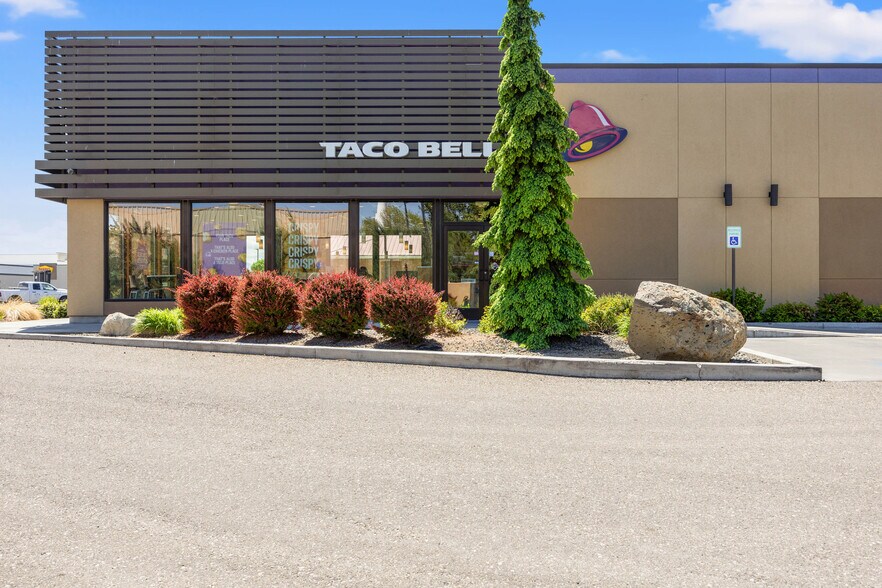 632 N Overland Ave, Burley, ID à vendre - Photo du bâtiment - Image 3 de 16