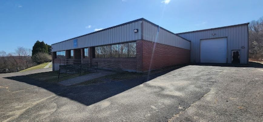 150 Mattatuck Heights Rd, Waterbury, CT for lease - Building Photo - Image 2 of 12