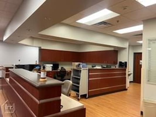 1612 Hurst Town Center Dr, Hurst, TX for sale - Interior Photo - Image 2 of 18