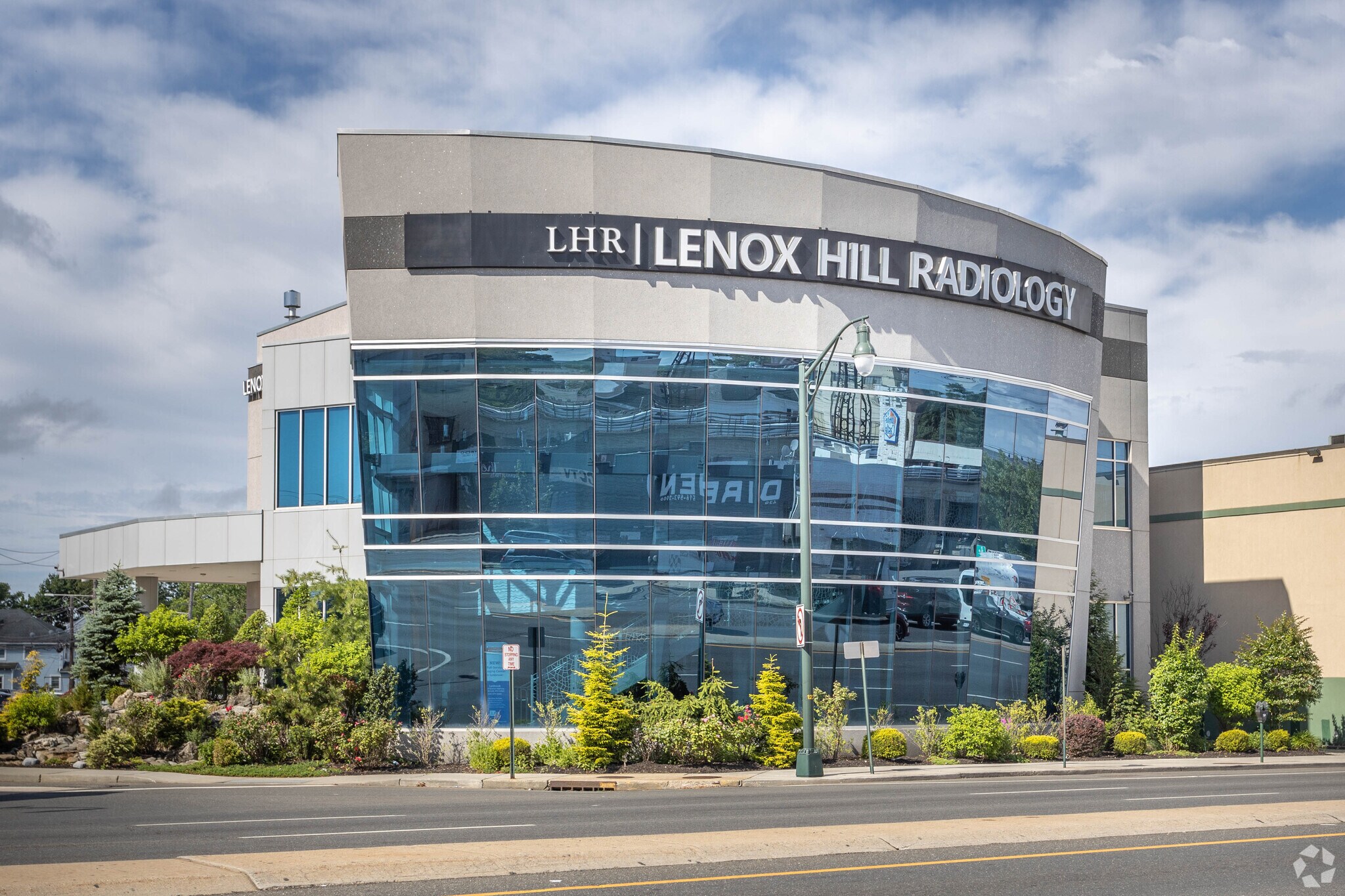 443 Sunrise Hwy, Lynbrook, NY à vendre Photo principale- Image 1 de 10