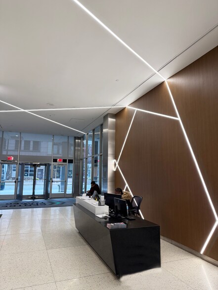 650 Smithfield St, Pittsburgh, PA à louer - Photo intérieure - Image 3 de 17