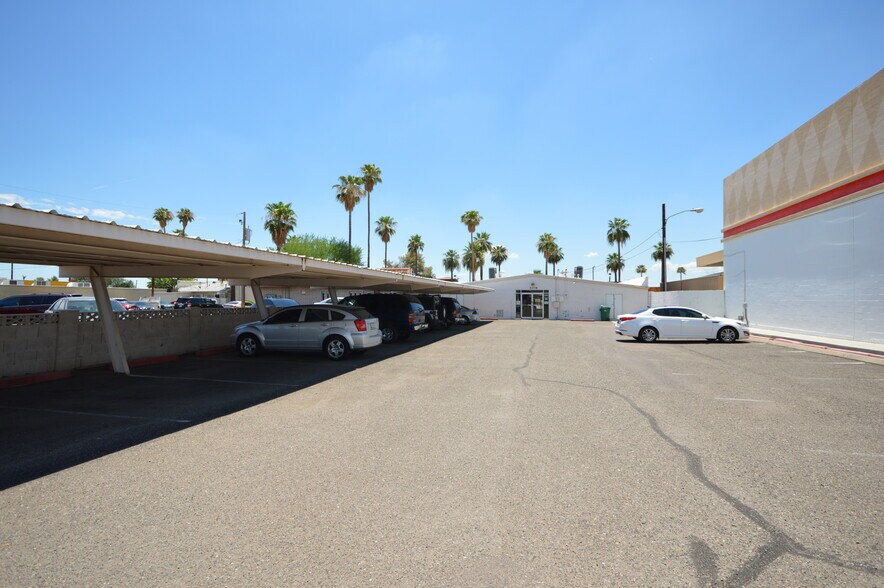 5008 W Glendale Ave, Glendale, AZ à louer - Photo du bâtiment - Image 3 de 11