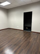 2915 S Sam Houston Pky E, Houston, TX for lease Interior Photo- Image 1 of 4