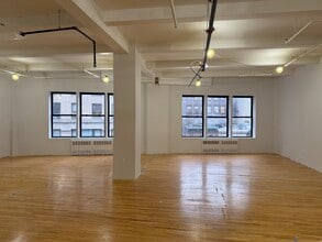 928 Broadway, New York, NY à louer Photo intérieure- Image 1 de 5