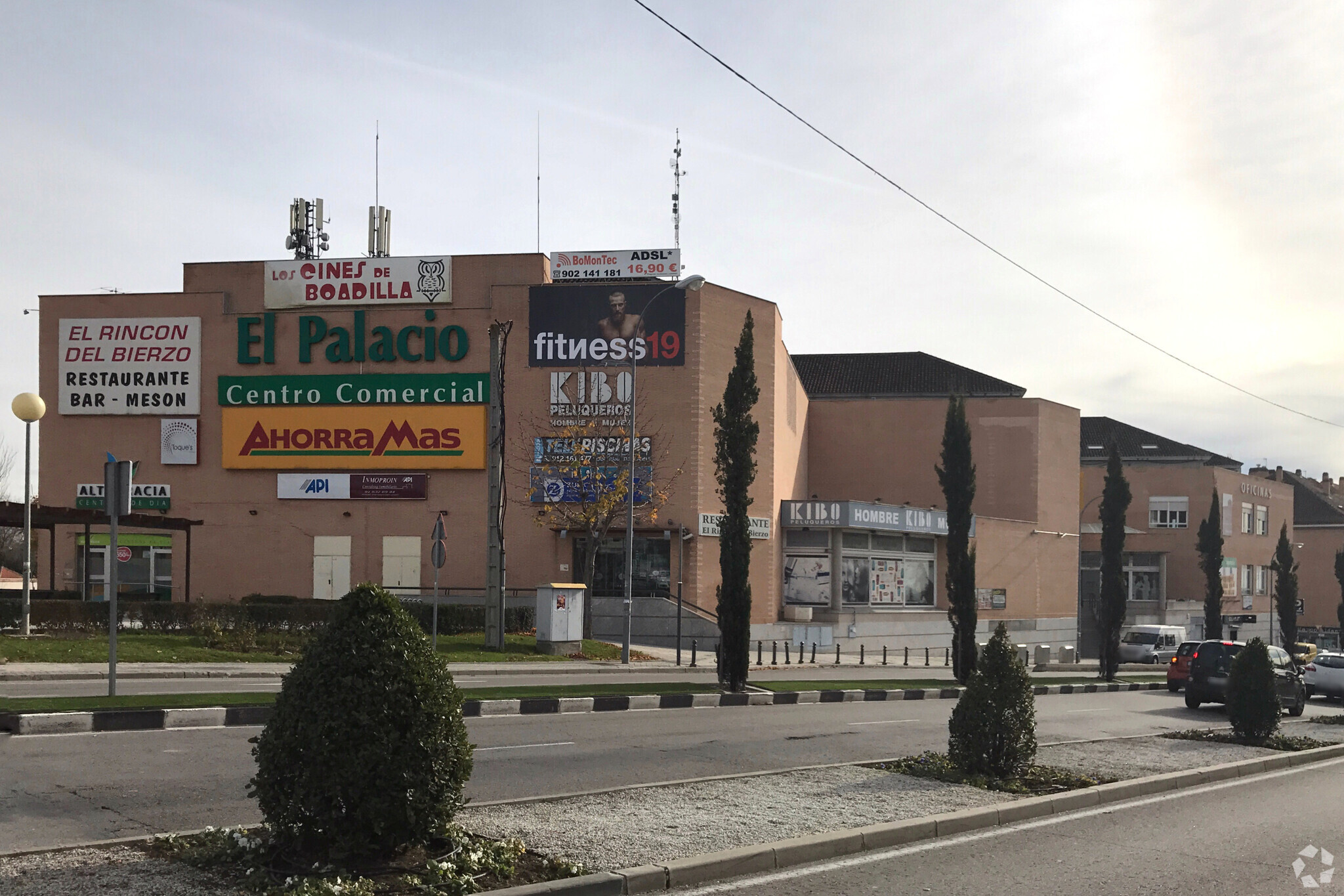 Carretera Majadahonda, 50, Boadilla Del Monte, Madrid for sale Primary Photo- Image 1 of 4