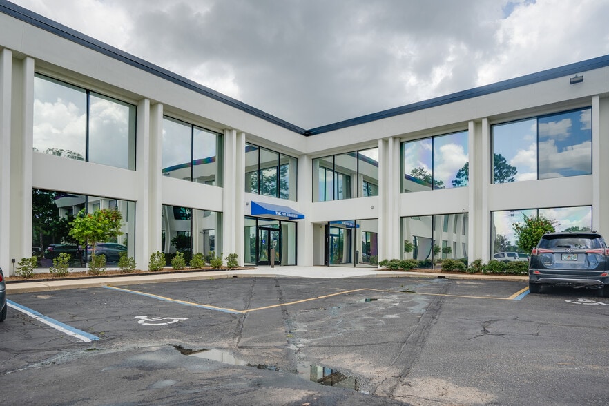 1321 Executive Center Dr, Tallahassee, FL à vendre - Photo du bâtiment - Image 2 de 17