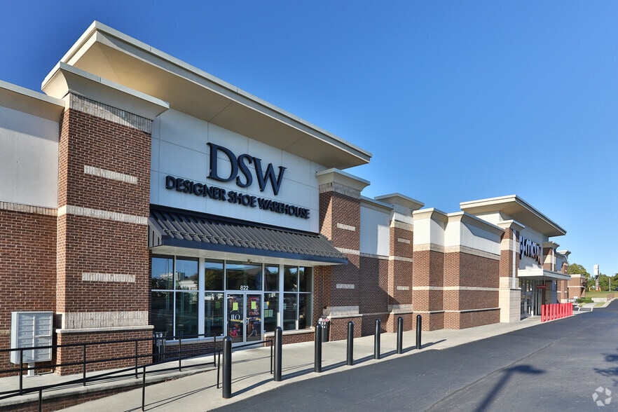 828-850 Woods Crossing Rd, Greenville, SC à louer - Photo du bâtiment - Image 3 de 16