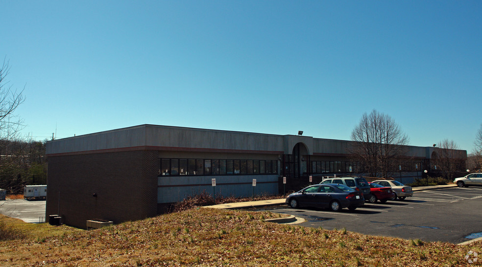 101 Catalpa Dr, La Plata, MD for lease - Primary Photo - Image 1 of 4