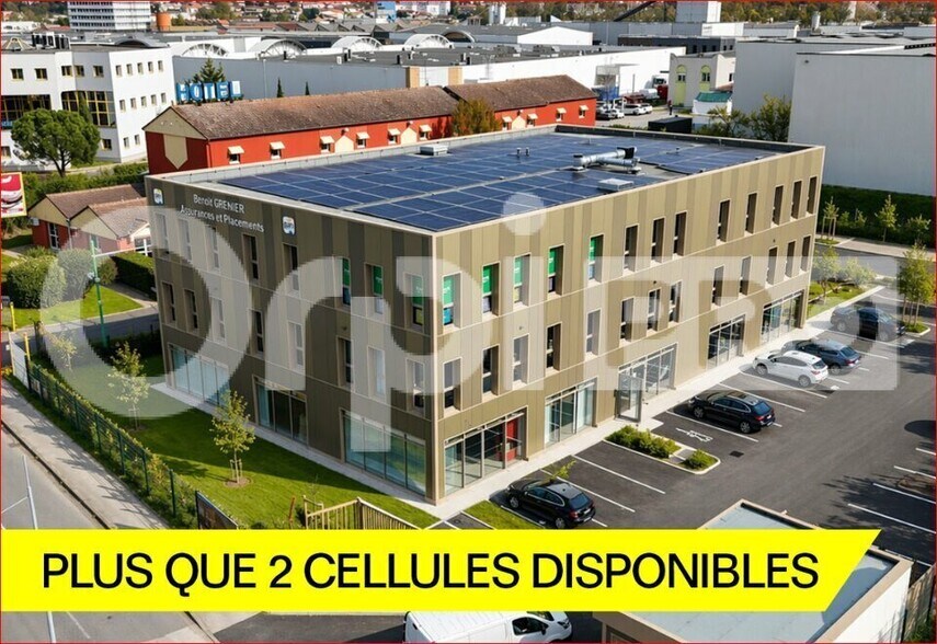 Office in Villefranche-sur-Saône for sale - Building Photo - Image 1 of 3