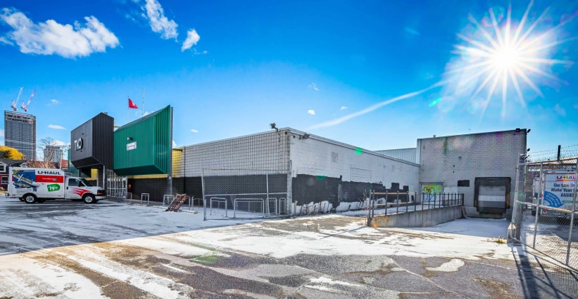 1319 Bloor St W, Toronto, ON for lease - Building Photo - Image 3 of 3