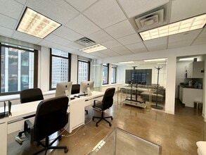561 Seventh Ave, New York, NY for lease Interior Photo- Image 2 of 4
