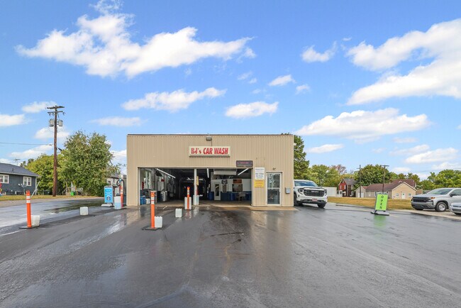 Plus de détails pour 44 E Harrison St, Alliance, OH - Spécialité à vendre