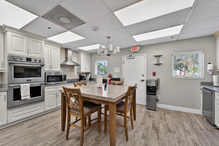 3411 N 29th St, Tampa, FL à vendre - Photo du bâtiment - Image 2 de 83