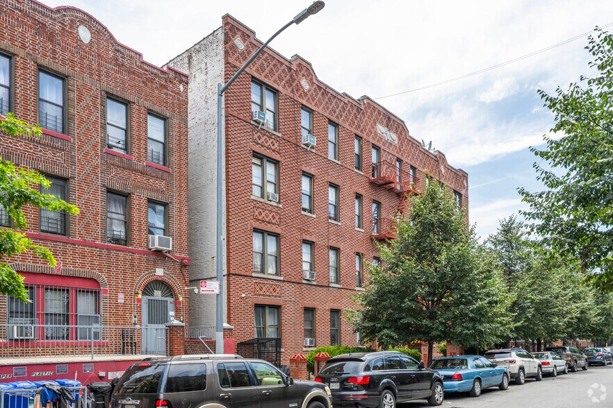 455 E 94th St, Brooklyn, NY à vendre - Photo principale - Image 1 de 9