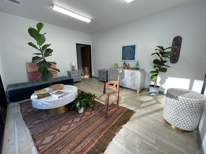 23122 Alcalde Dr, Laguna Hills, CA for lease - Building Photo - Image 2 of 4