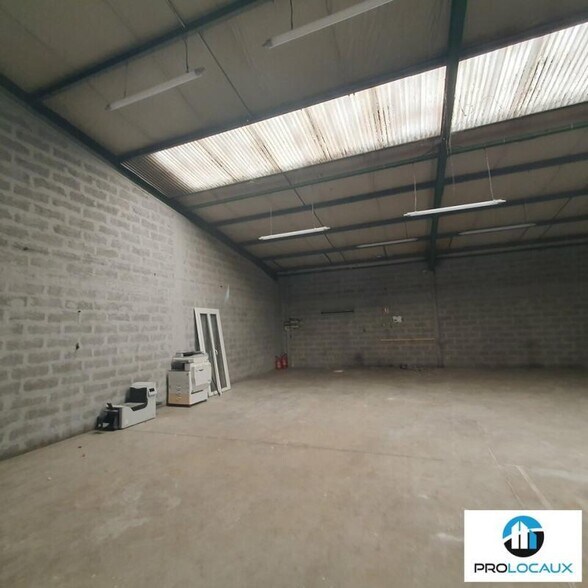 Flex in Échirolles for lease - Interior Photo - Image 1 of 11