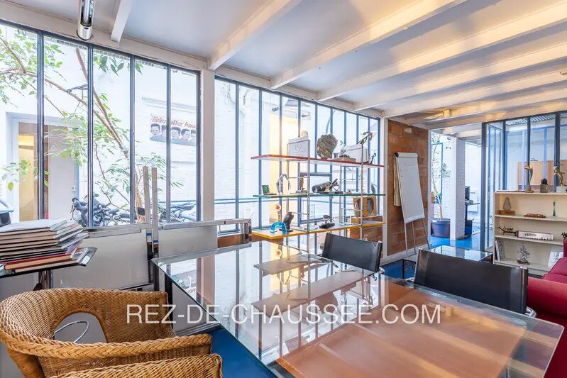 Immeuble residentiel dans Paris à vendre Photo intérieure- Image 1 de 13