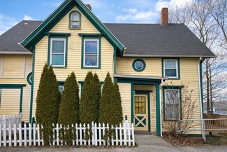 Plus de détails pour 50 School St, Groton, CT - Multi-résidentiel à vendre