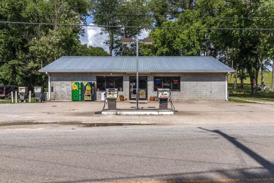 2478 Santa Fe Pike, Santa Fe, TN à vendre - Photo principale - Image 1 de 1