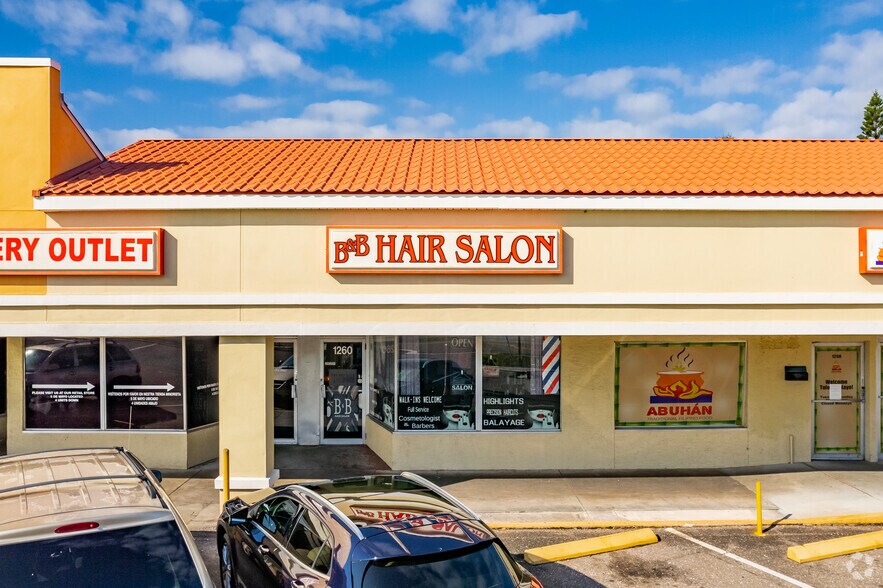 1224-1260 S Highland Ave, Clearwater, FL à louer - Photo du bâtiment - Image 3 de 21