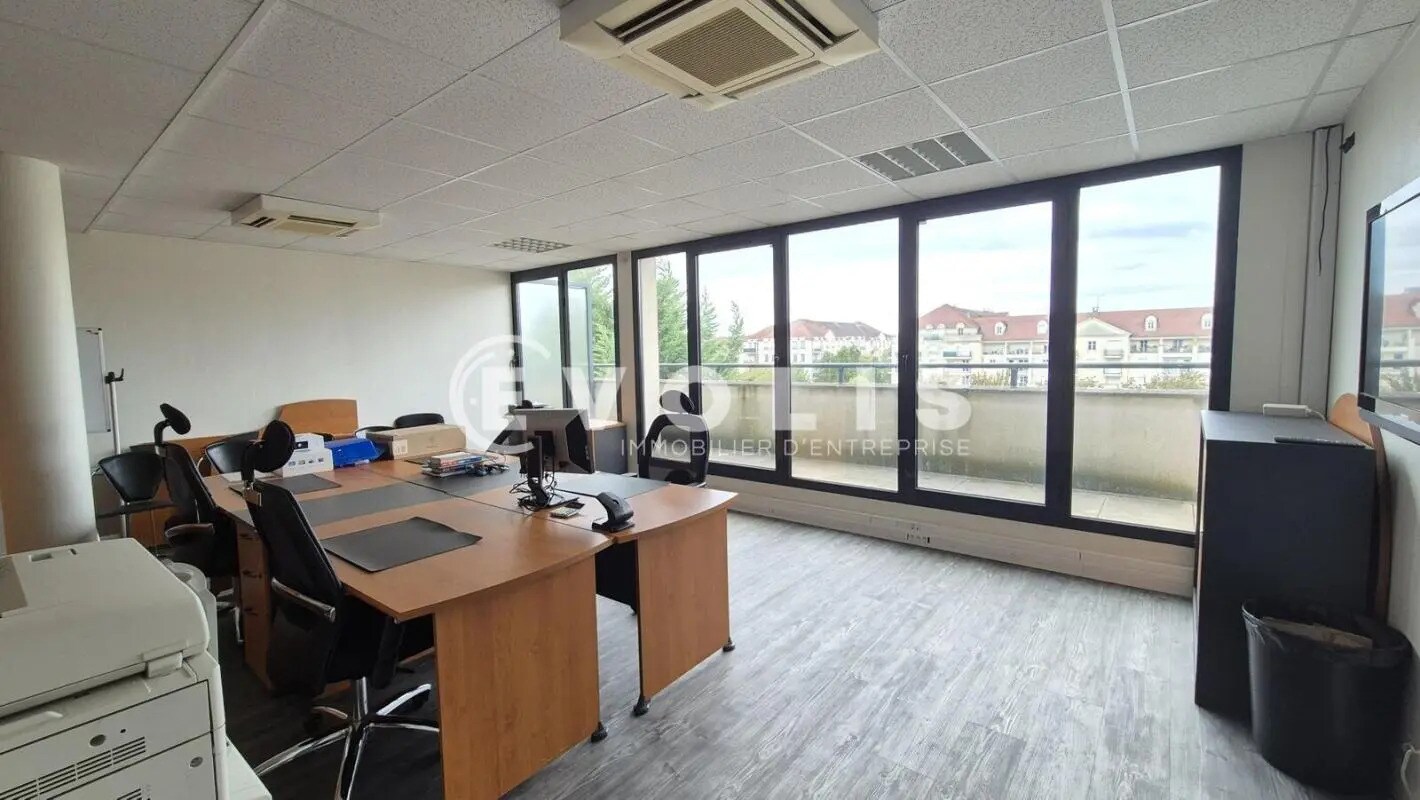 Office in Bussy-Saint-Georges for sale Interior Photo- Image 1 of 6