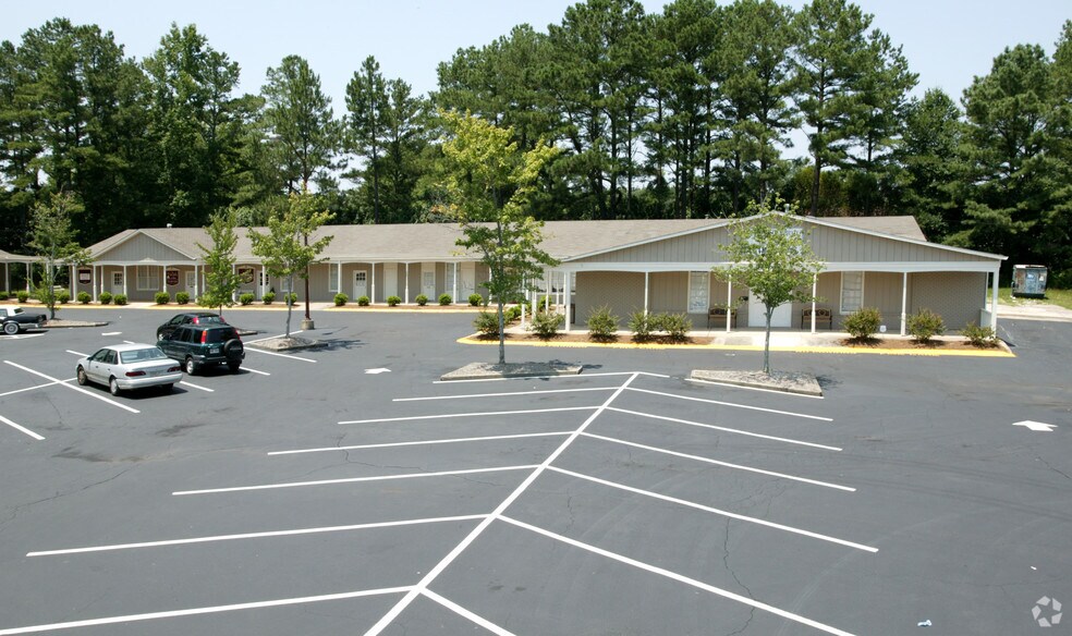 4650 Flat Shoals Rd, Union City, GA for lease - Building Photo - Image 2 of 10