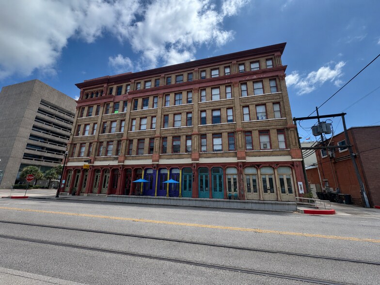 2221 Market St, Galveston, TX à louer - Photo principale - Image 1 de 1