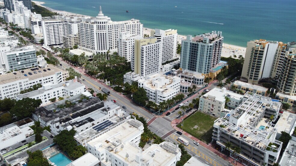 1475 Collins Ave, Miami Beach, FL à vendre - Aérien - Image 2 de 4