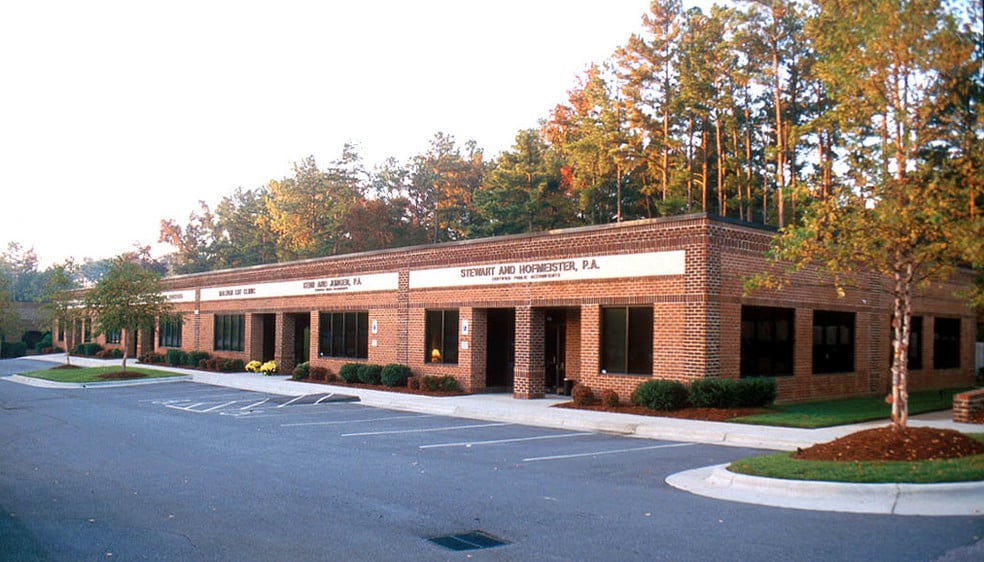 6817 Falls of Neuse Rd, Raleigh, NC for lease - Building Photo - Image 2 of 11