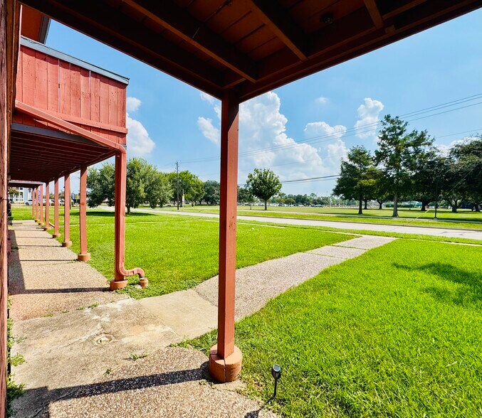 2816 Lafferty Rd, Pasadena, TX à vendre - Photo du bâtiment - Image 3 de 9