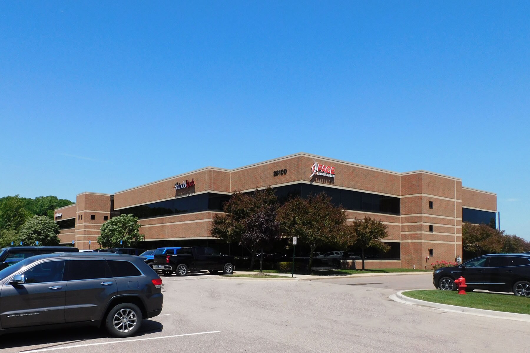 28100 Cabot Dr, Novi, MI for lease Building Photo- Image 1 of 9