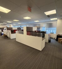 4950 Yonge St, Toronto, ON à louer Photo intérieure- Image 1 de 8