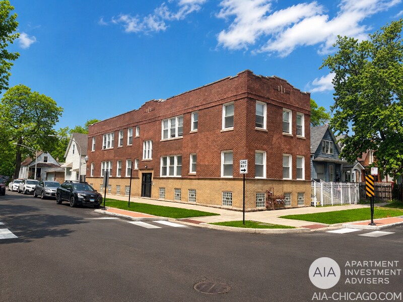 6058 S Wolcott Ave, Chicago, IL à vendre Photo du bâtiment- Image 1 de 2