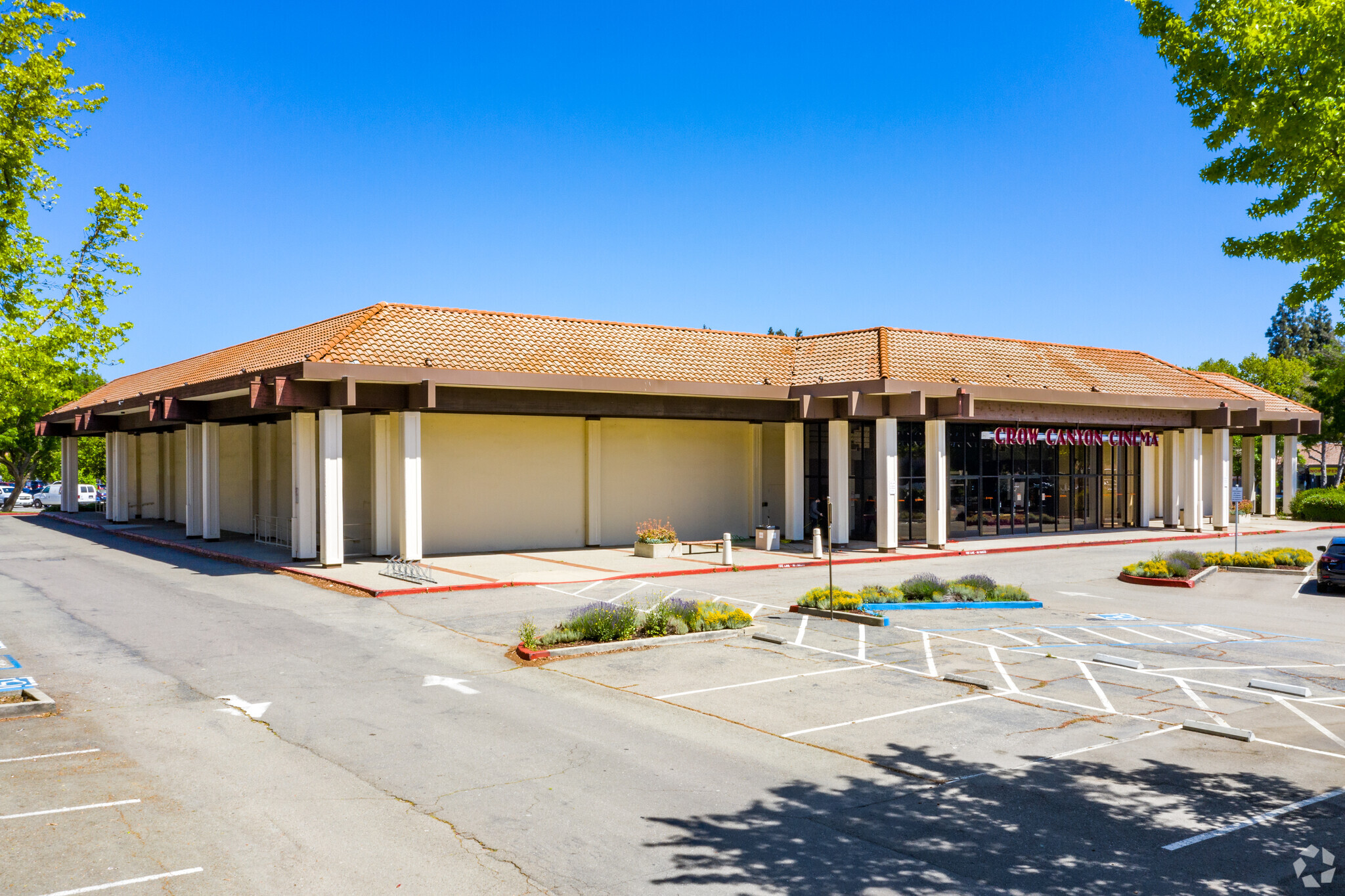 2525 San Ramon Valley Blvd, San Ramon, CA for lease Building Photo- Image 1 of 7