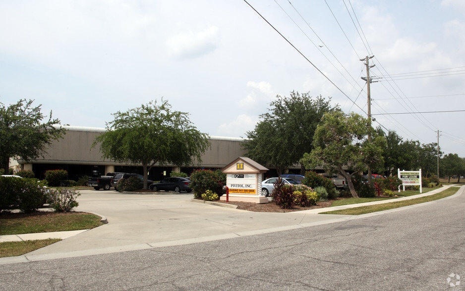 1125 W Commerce St, Sarasota, FL for sale - Primary Photo - Image 1 of 4