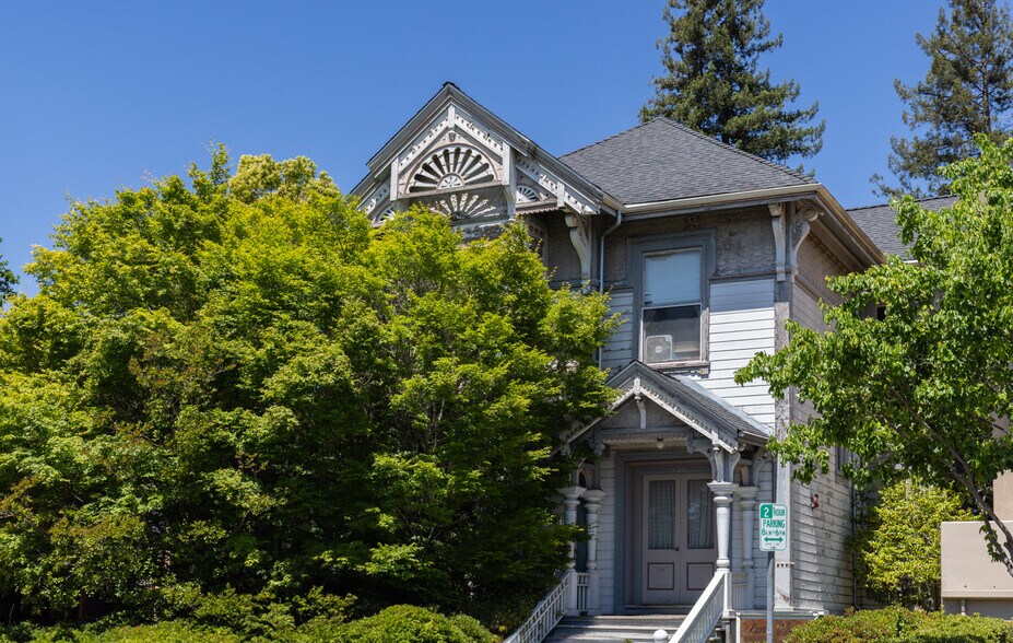 1516 3rd St, Napa, CA à vendre - Photo principale - Image 1 de 5