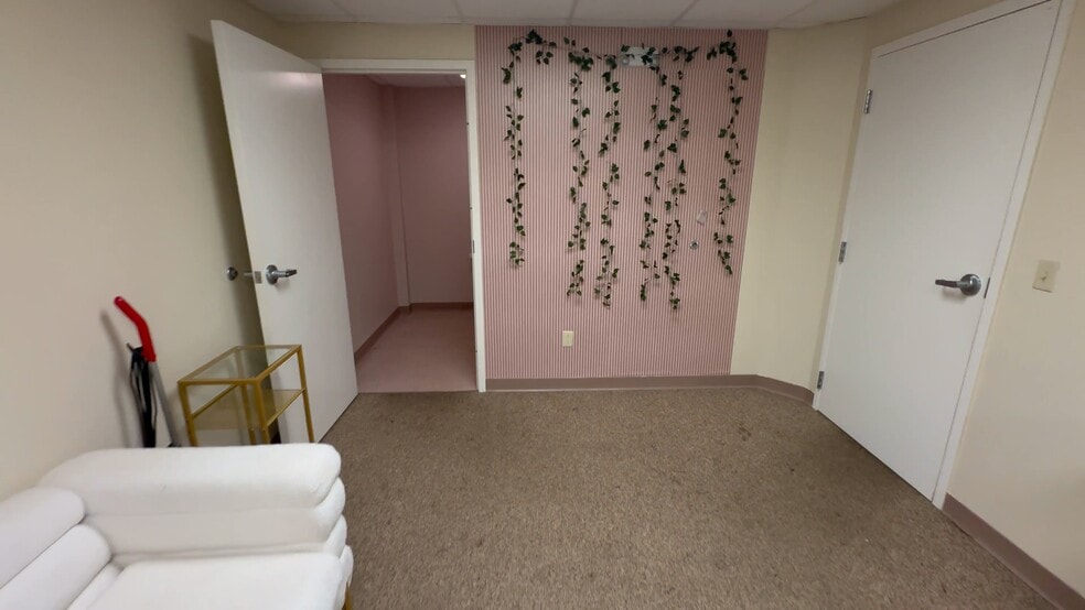 464 Wolcott Rd, Wolcott, CT for lease - Commercial Listing Video - Image 2 of 18