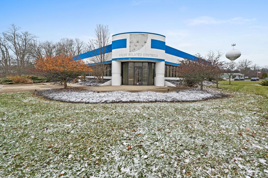 143 Commerce Blvd, Loveland, OH for sale Primary Photo- Image 1 of 18