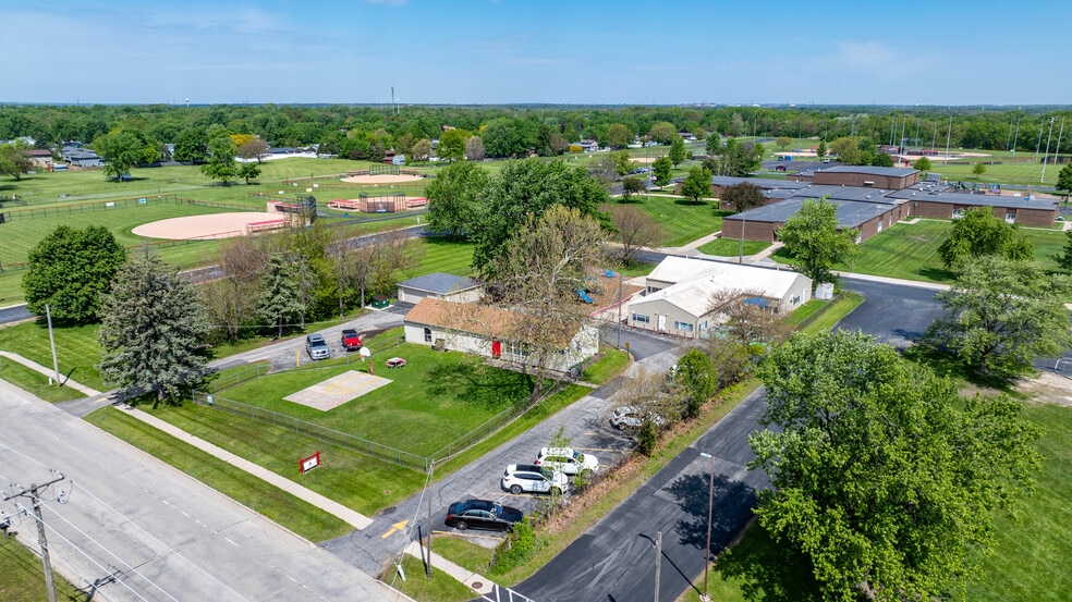 507 E Illinois Hwy, New Lenox, IL à vendre - Photo principale - Image 1 de 8