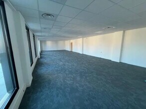 Office in Plaisir for sale Interior Photo- Image 2 of 5