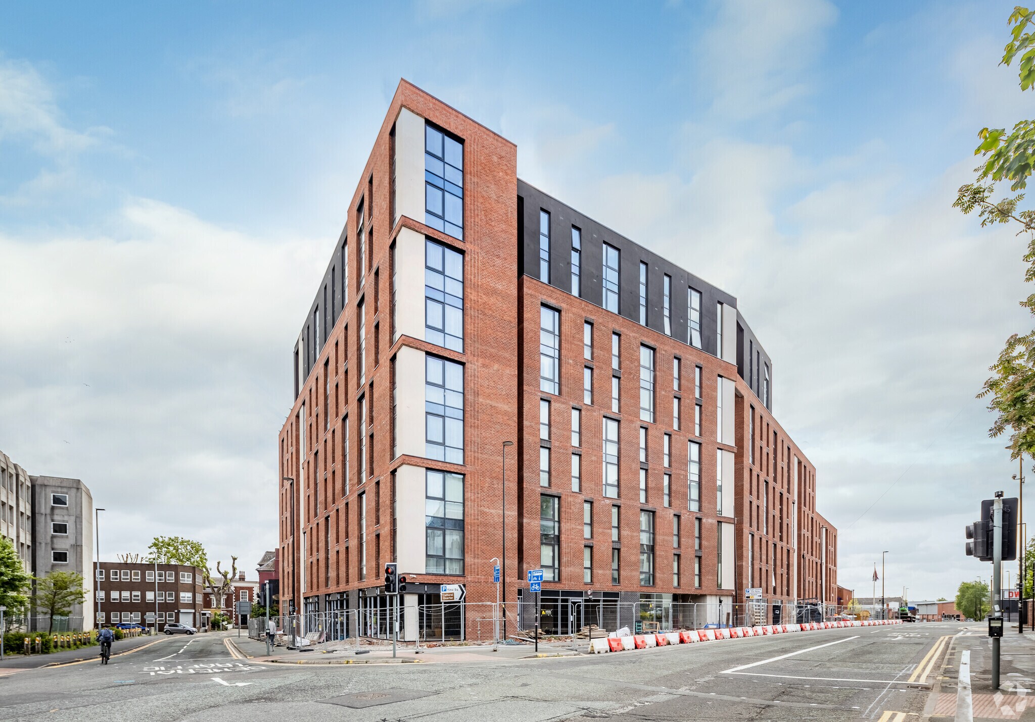 Buttermarket St, Warrington à louer Photo principale- Image 1 de 2