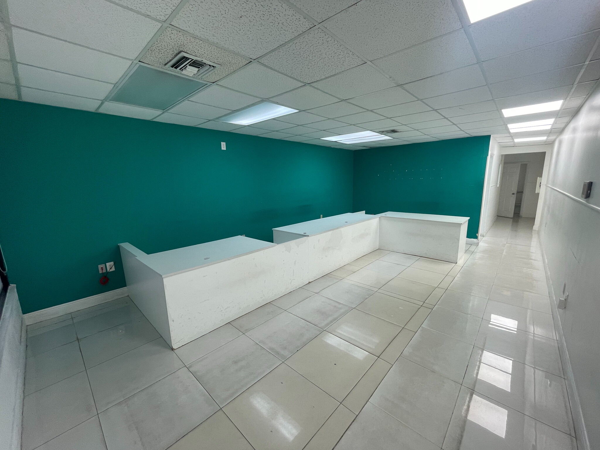 10720 W Flagler St, Miami, FL for lease Interior Photo- Image 1 of 8